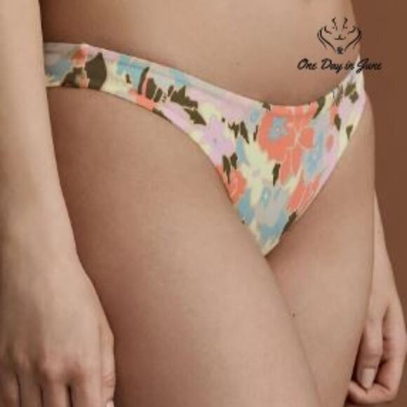 RVCA On The Road Medium Coverage Bikini Bottom Size M - Picture 1 of 6